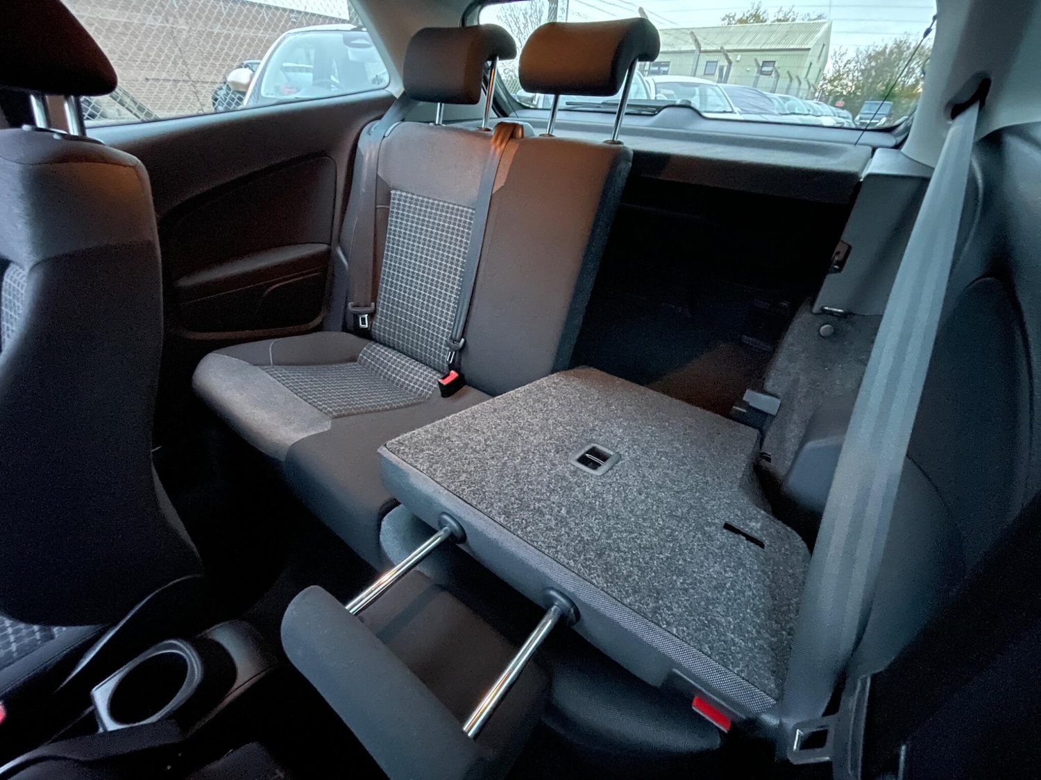 Used Volkswagen Polo 2015 for sale - 76658436: Photo 17