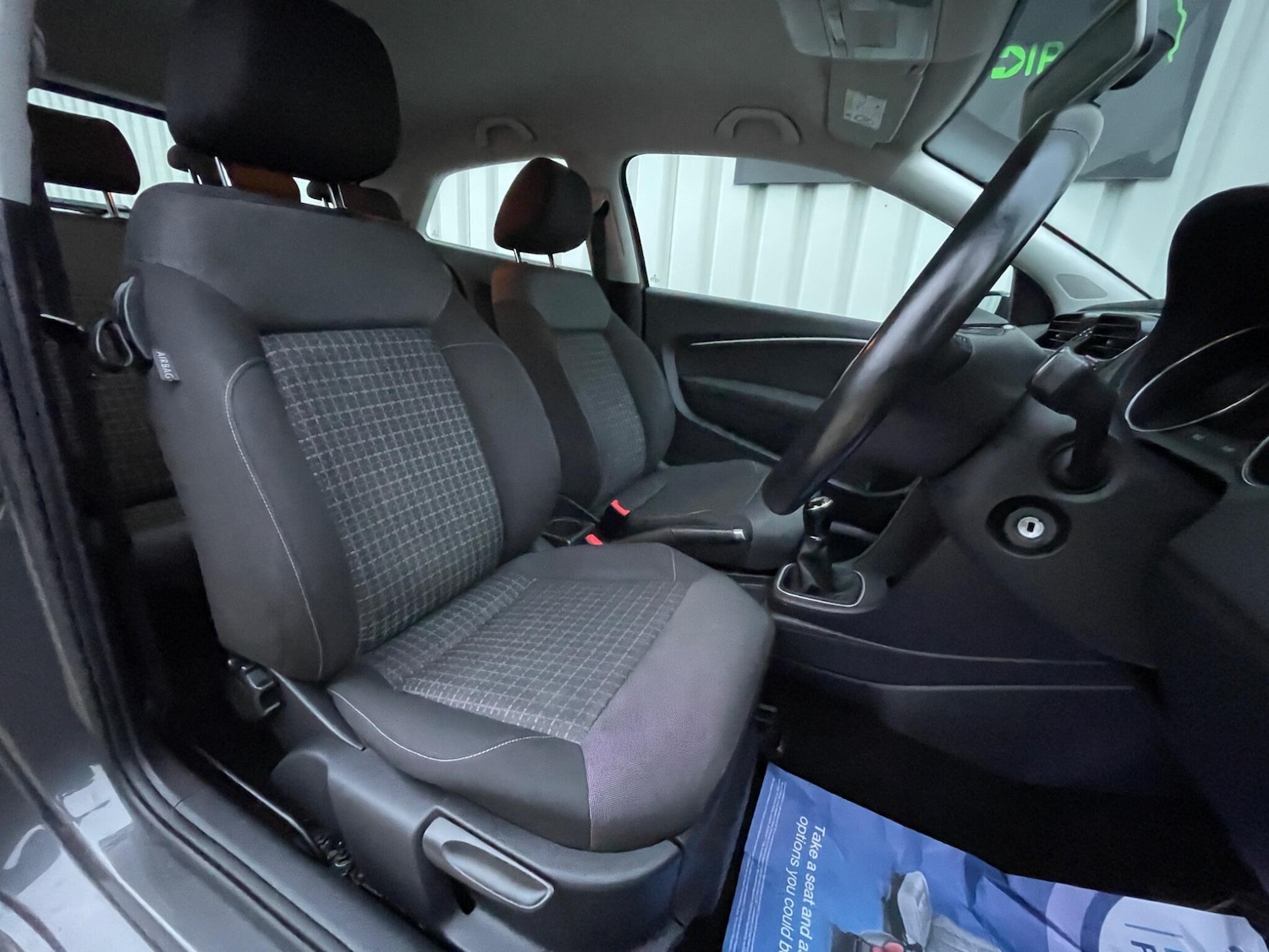 Used Volkswagen Polo 2015 for sale - 76658436: Photo 21