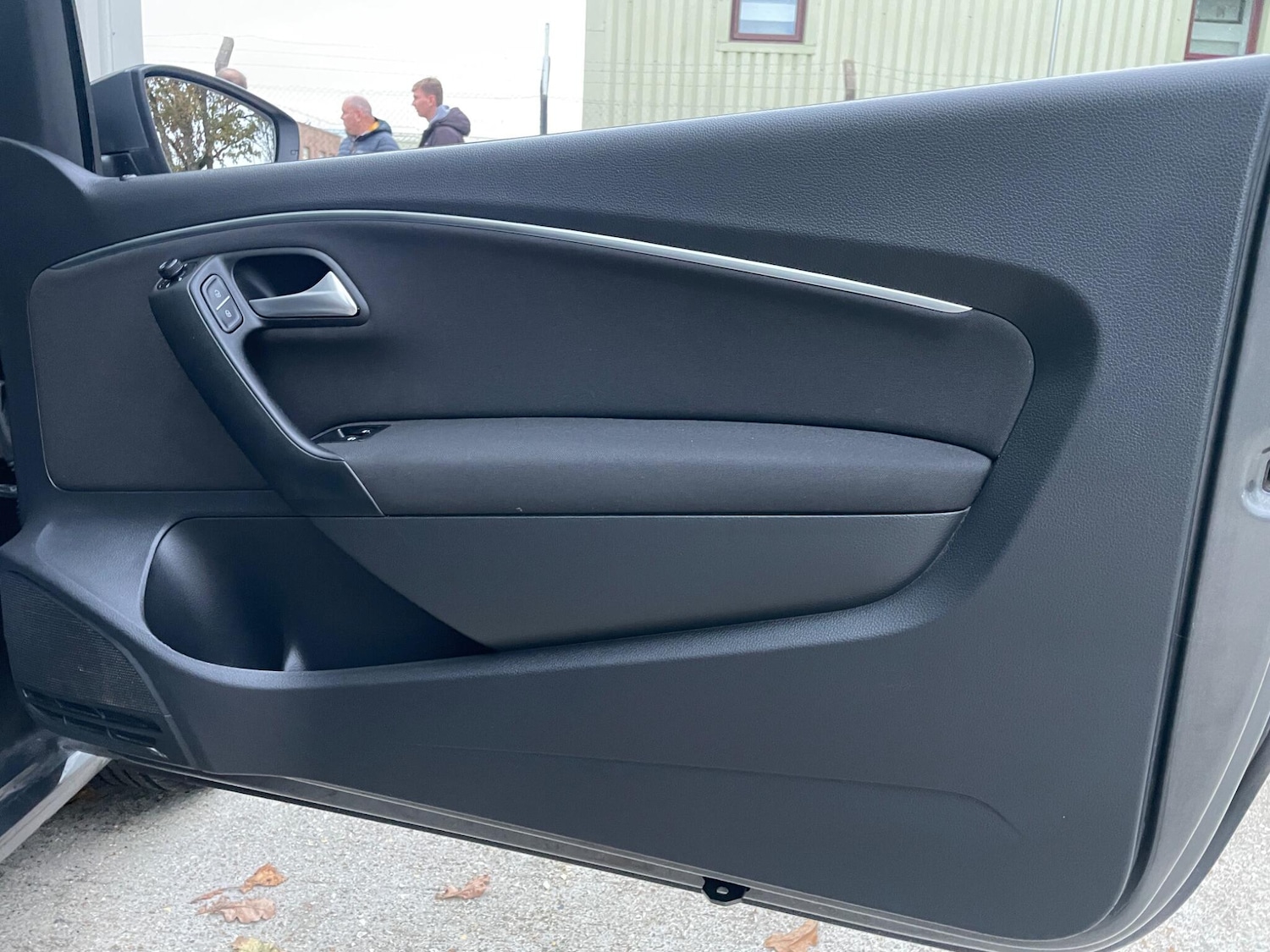 Used Volkswagen Polo 2015 for sale - 76658436: Photo 24