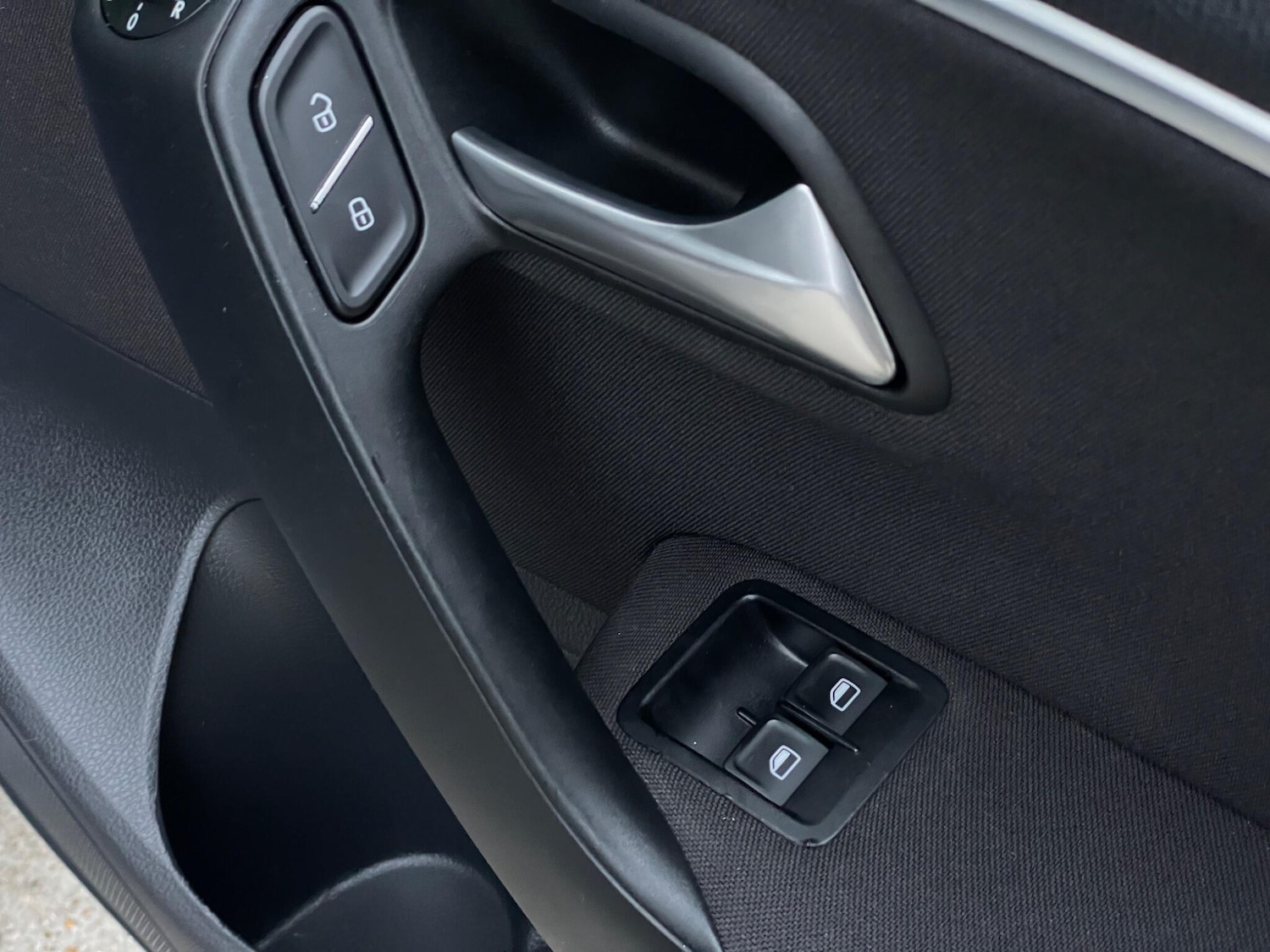 Used Volkswagen Polo 2015 for sale - 76658436: Photo 25