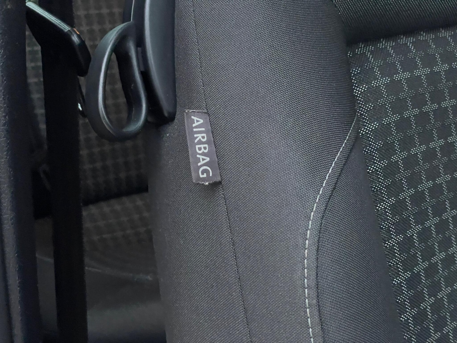 Used Volkswagen Polo 2015 for sale - 76658436: Photo 31