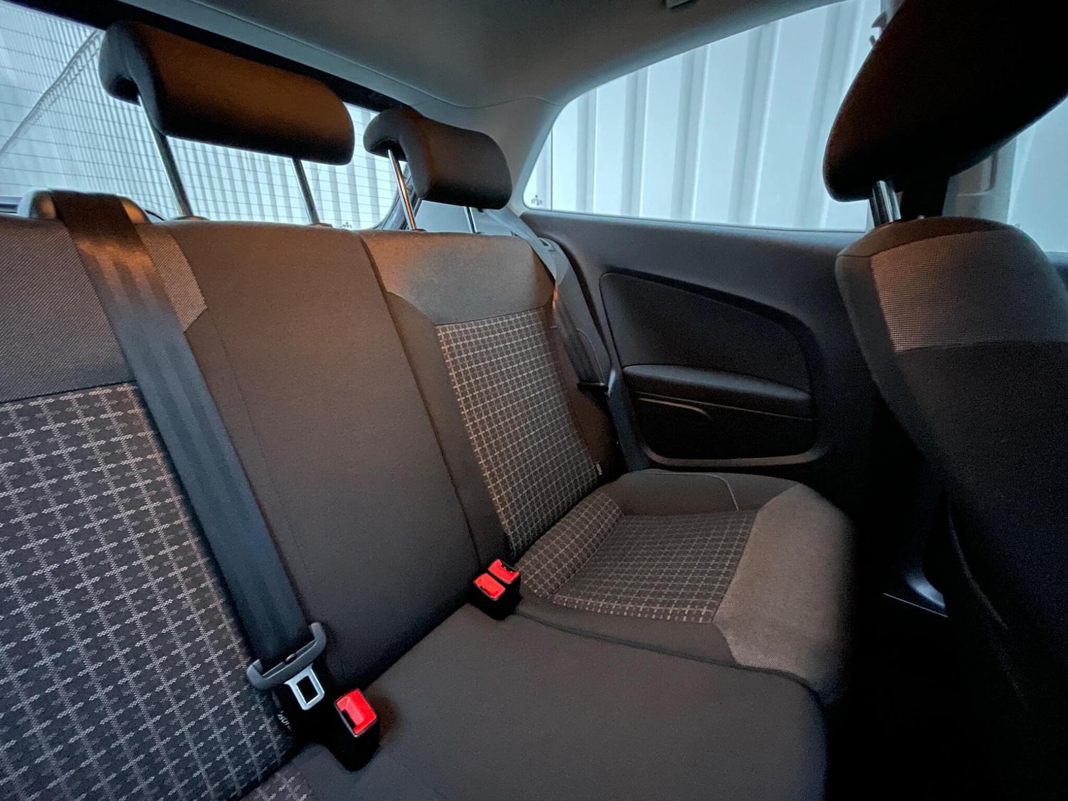 Used Volkswagen Polo 2015 for sale - 76658436: Photo 33