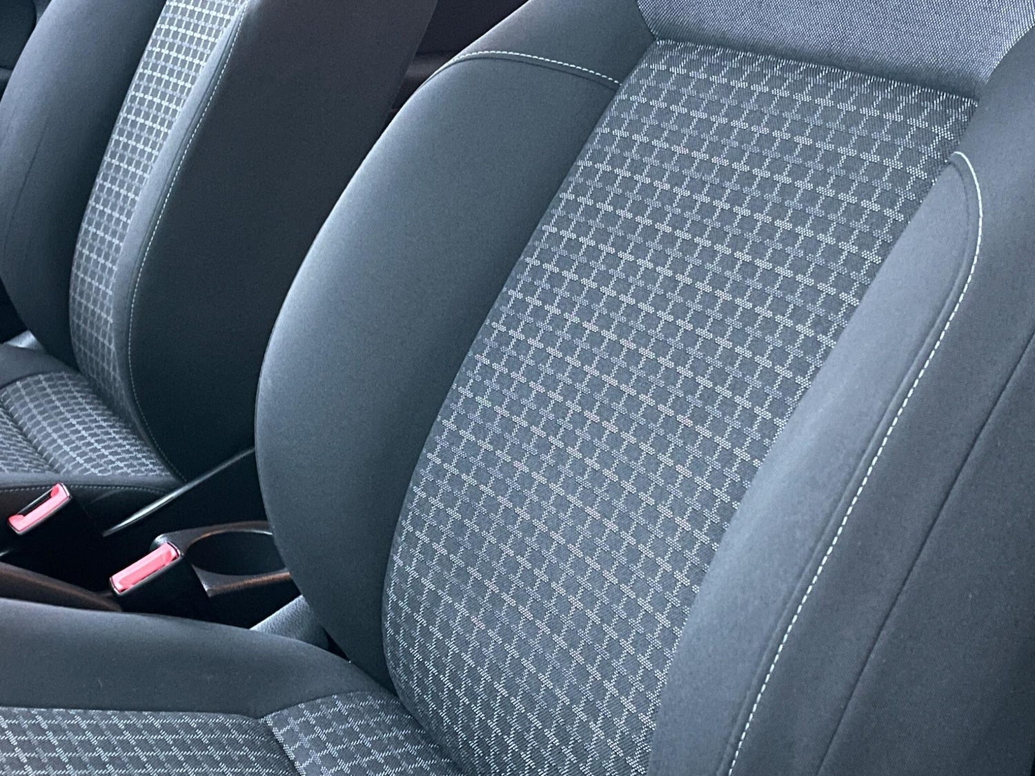 Used Volkswagen Polo 2015 for sale - 76658436: Photo 36