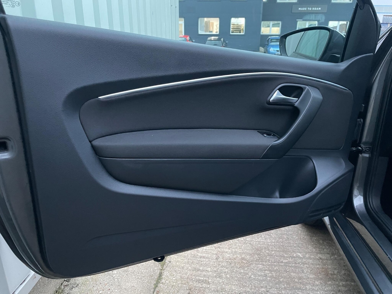 Used Volkswagen Polo 2015 for sale - 76658436: Photo 37