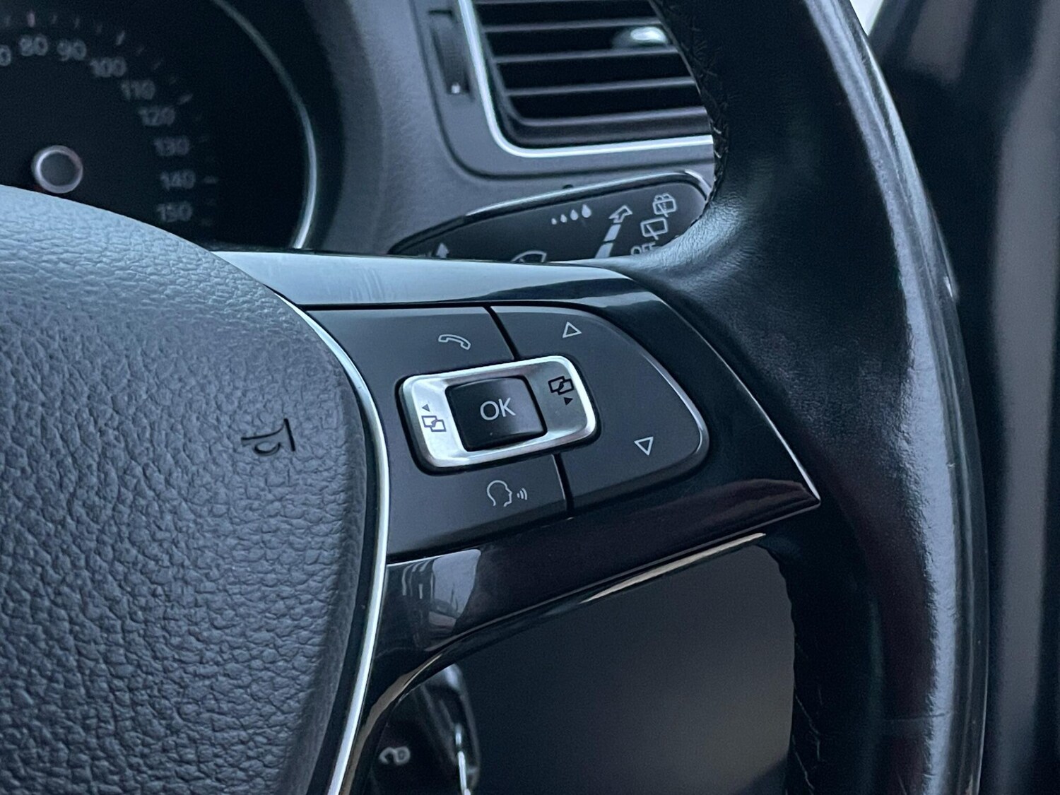 Used Volkswagen Polo 2015 for sale - 76658436: Photo 48