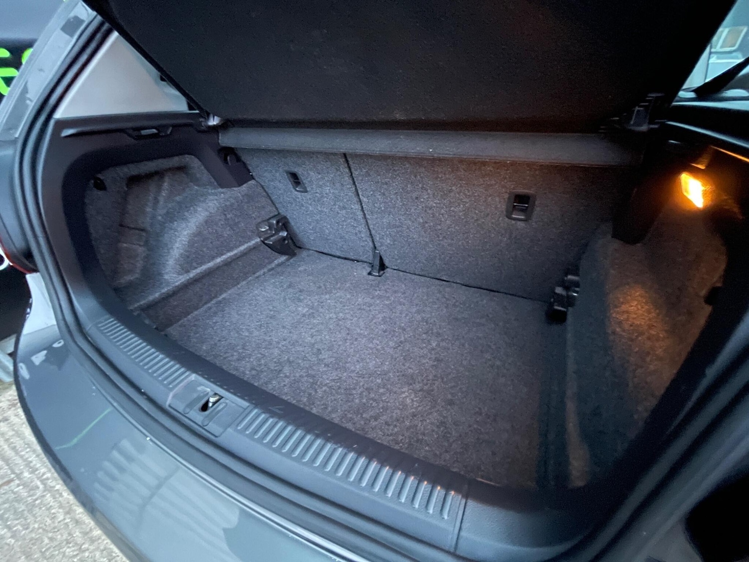 Used Volkswagen Polo 2015 for sale - 76658436: Photo 8