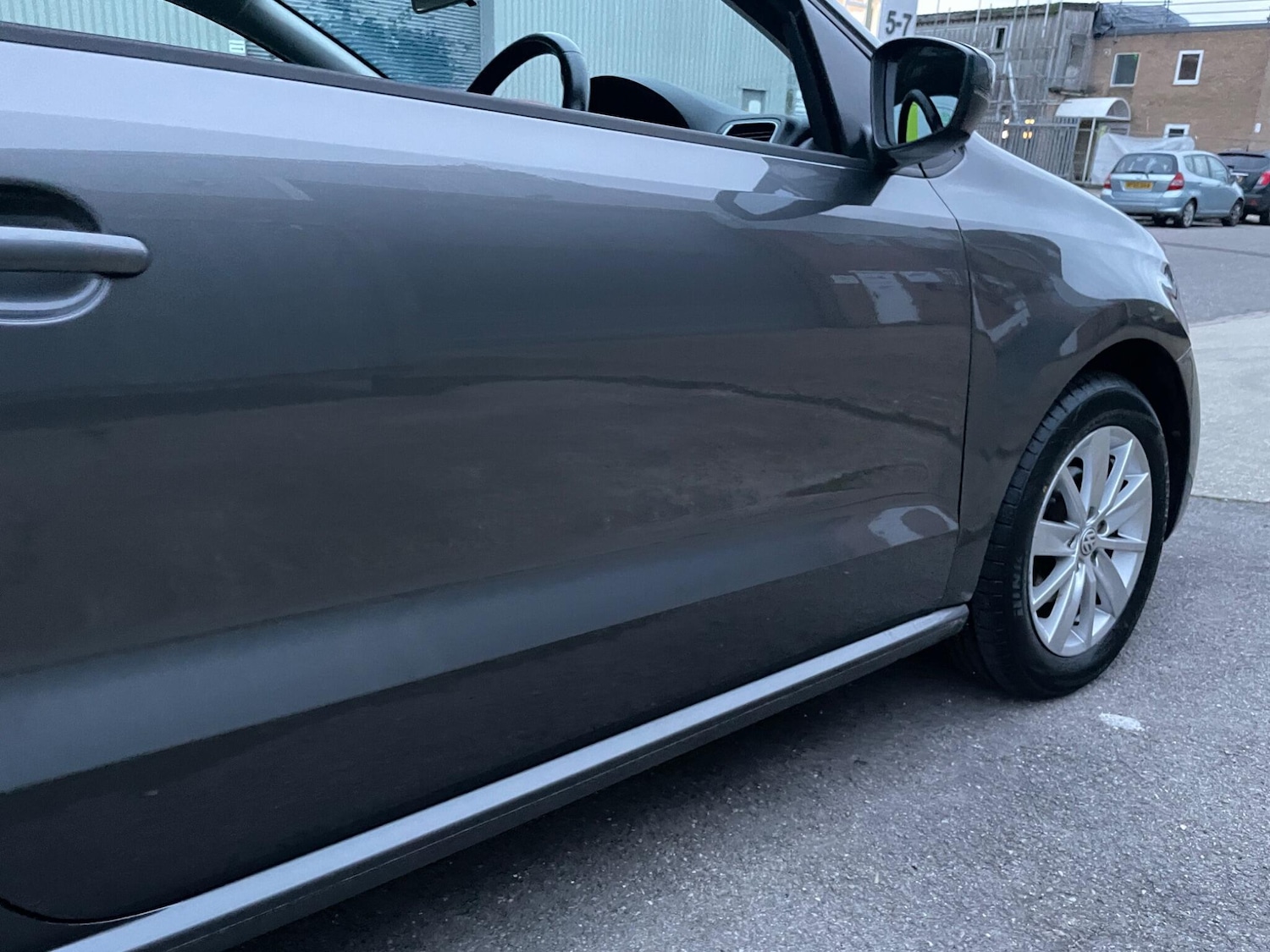 Used Volkswagen Polo 2015 for sale - 76658436: Photo 93