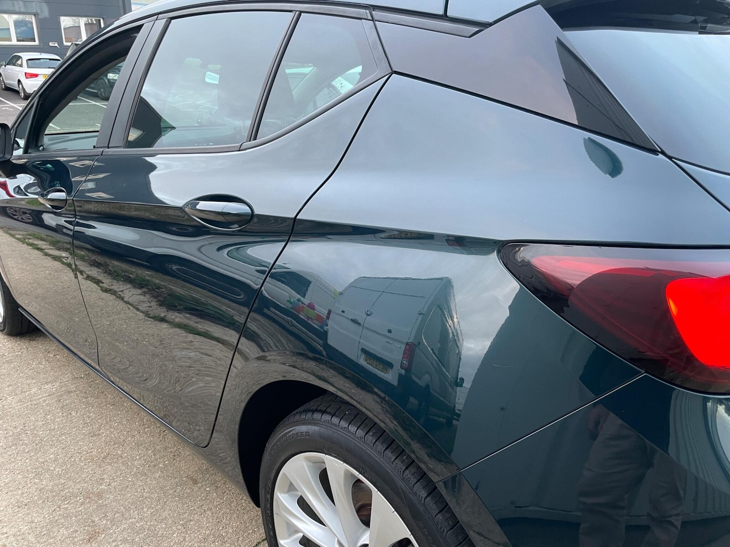 Used Vauxhall Astra 2018 for sale - 76658627: Photo 41