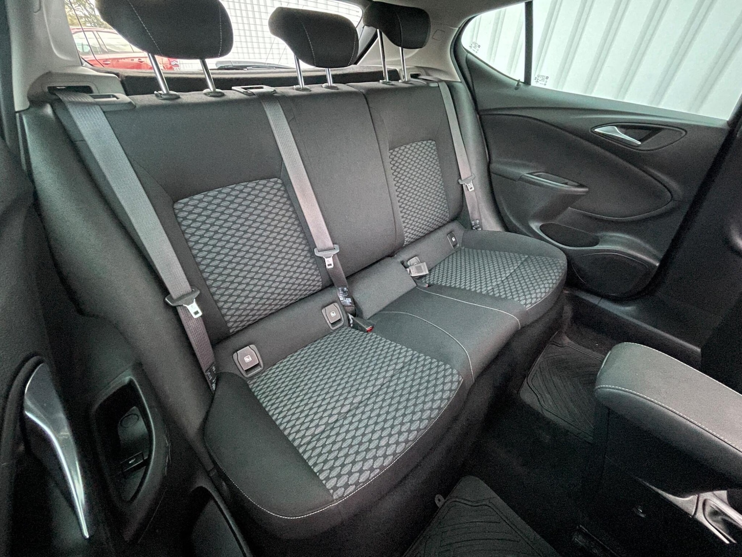 Used Vauxhall Astra 2018 for sale - 76658627: Photo 69