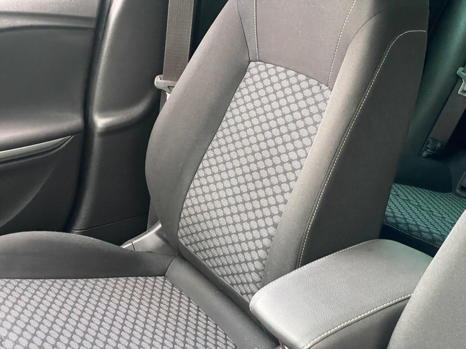 Used Vauxhall Astra 2018 for sale - 76658627: Photo 79