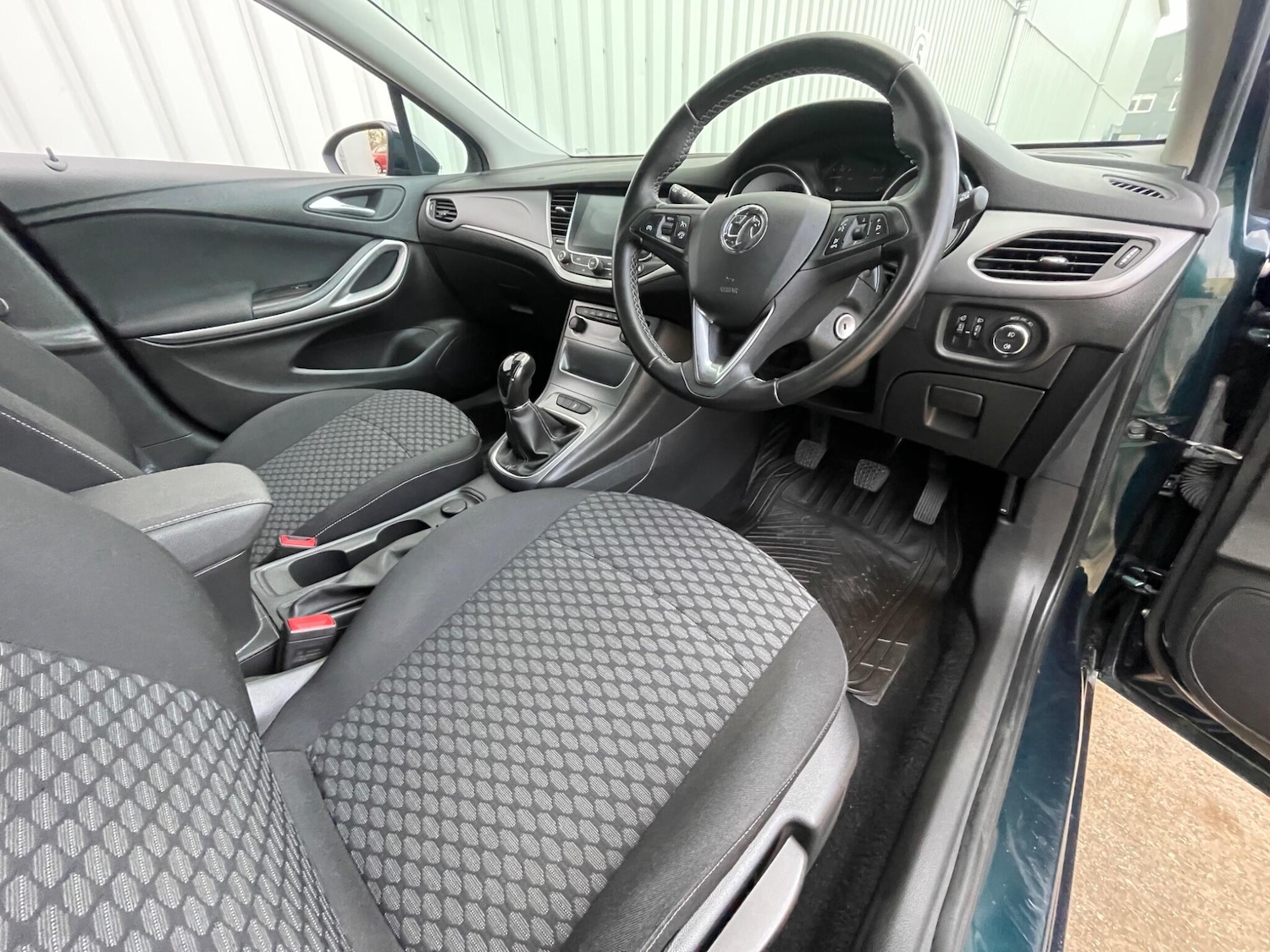 Used Vauxhall Astra 2018 for sale - 76658627: Photo 83