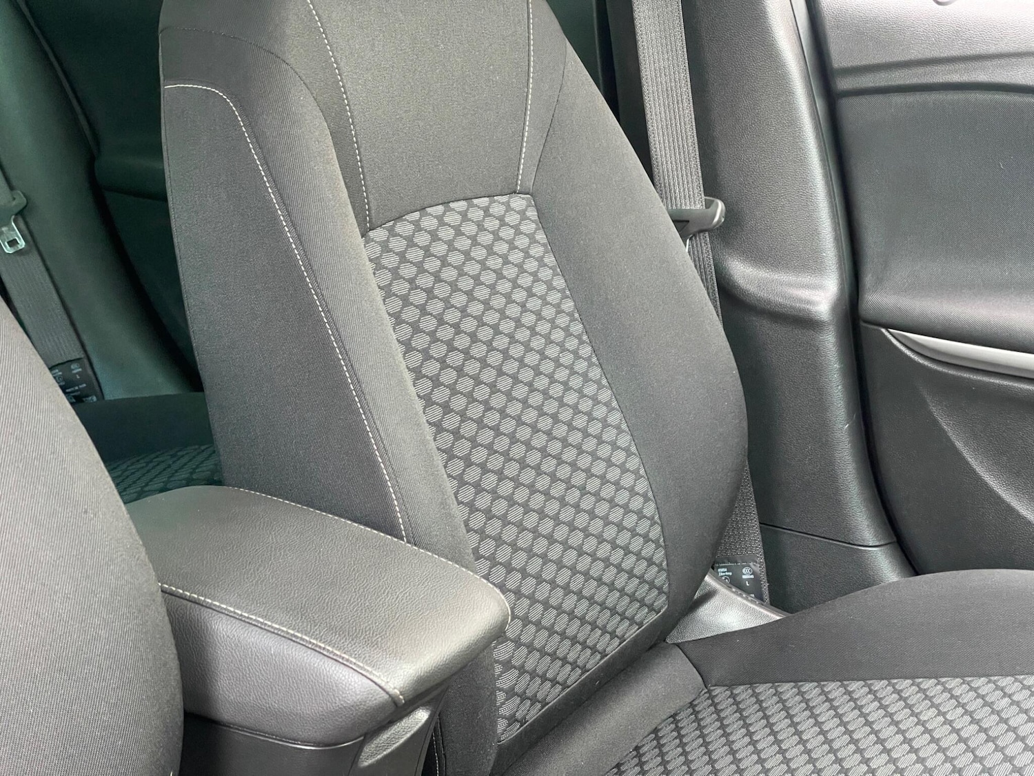 Used Vauxhall Astra 2018 for sale - 76658627: Photo 88