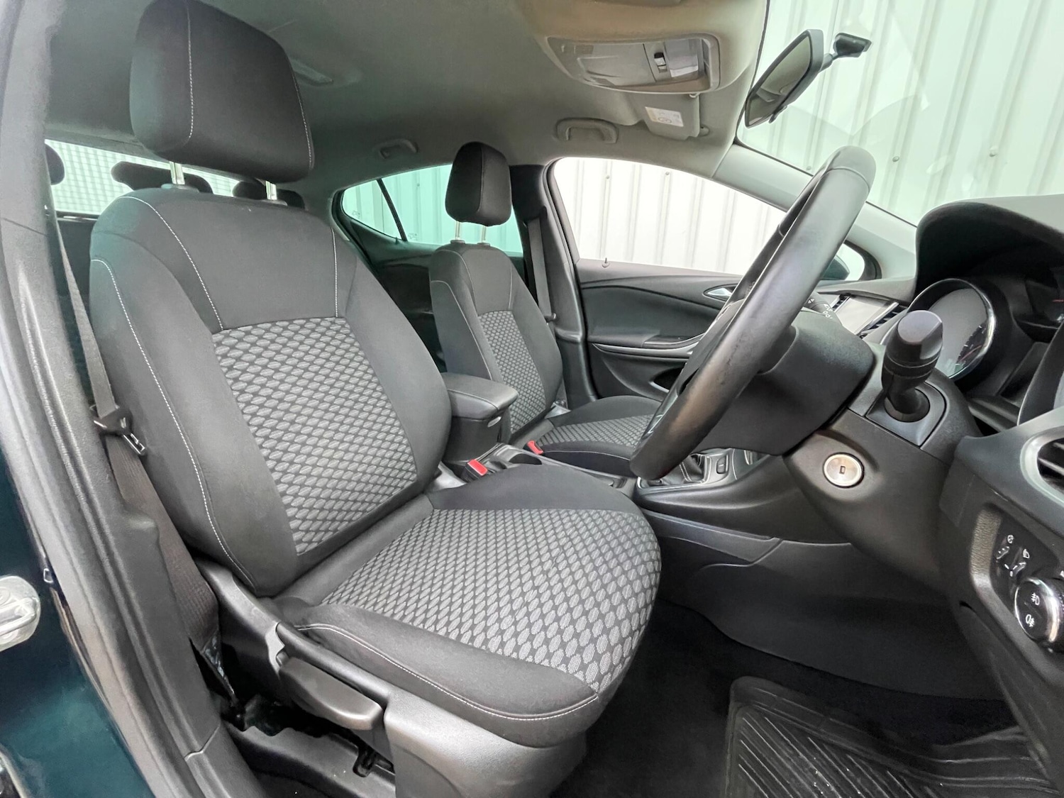 Used Vauxhall Astra 2018 for sale - 76658627: Photo 97