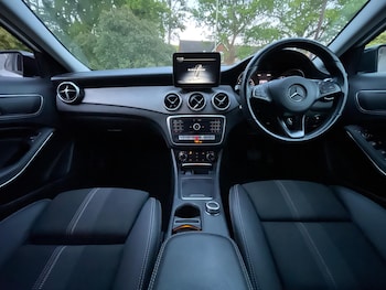 Used Mercedes-Benz GLA 2019 for sale - 78429684: Photo