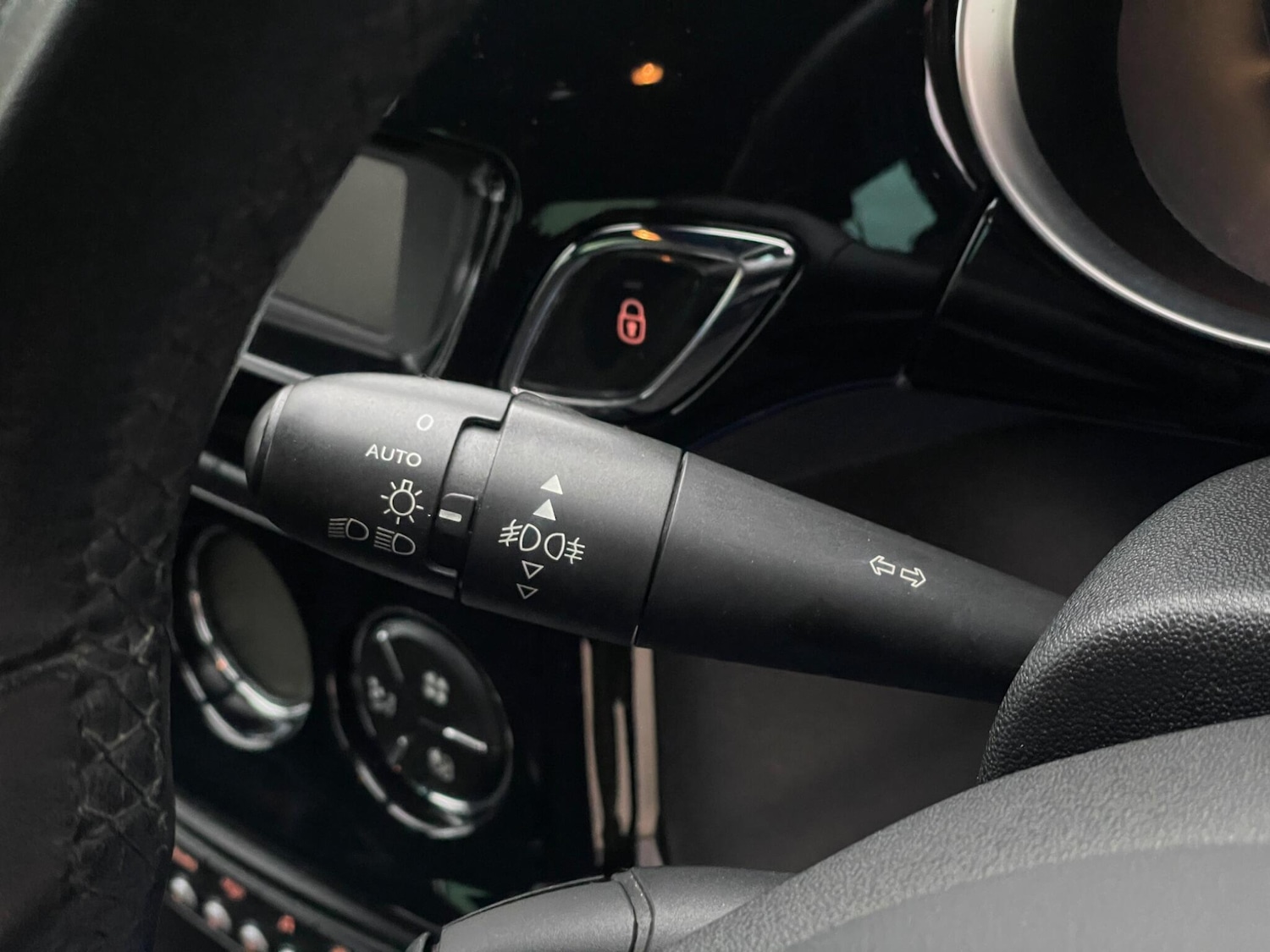 Used Citroen DS3 2012 for sale - 76839757: Photo 11