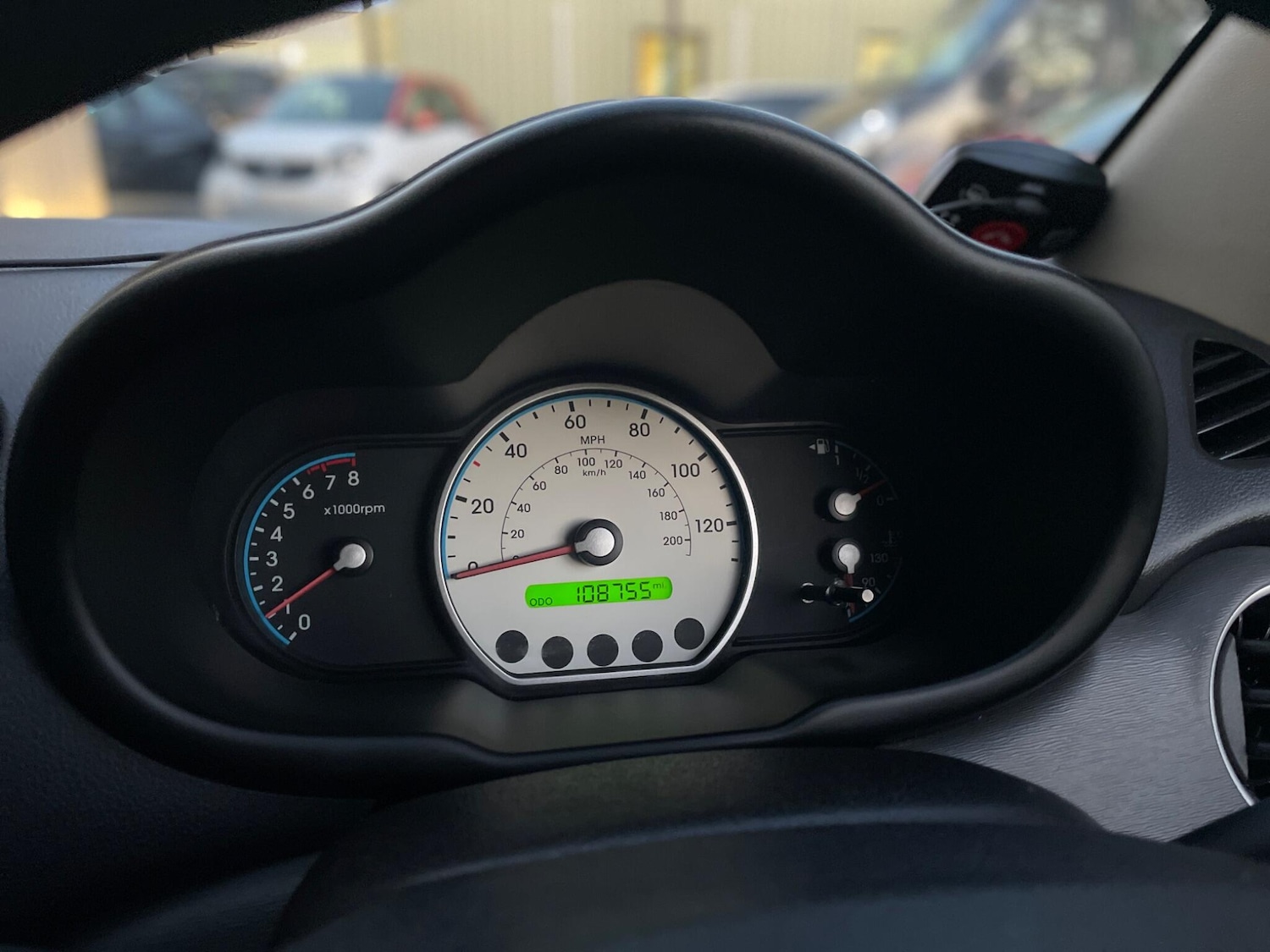 Used Hyundai i10 2010 for sale - 76671632: Photo 11