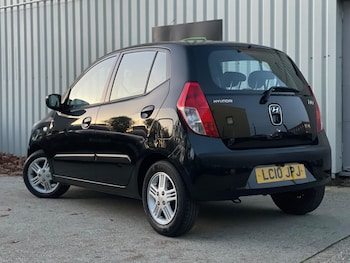 Used Hyundai i10 2010 for sale - 76671632: Photo