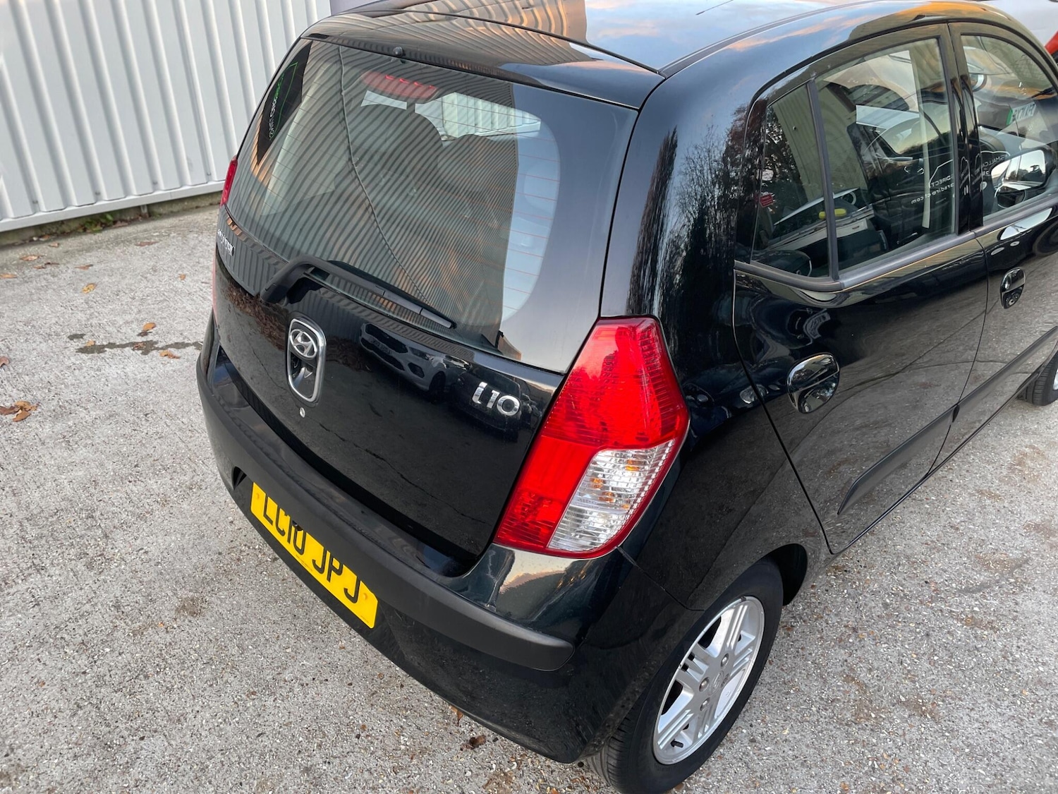 Used Hyundai i10 2010 for sale - 76671632: Photo 40