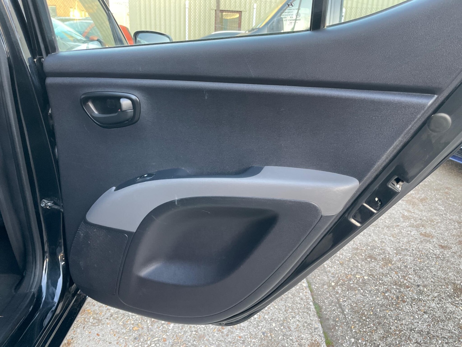 Used Hyundai i10 2010 for sale - 76671632: Photo 67