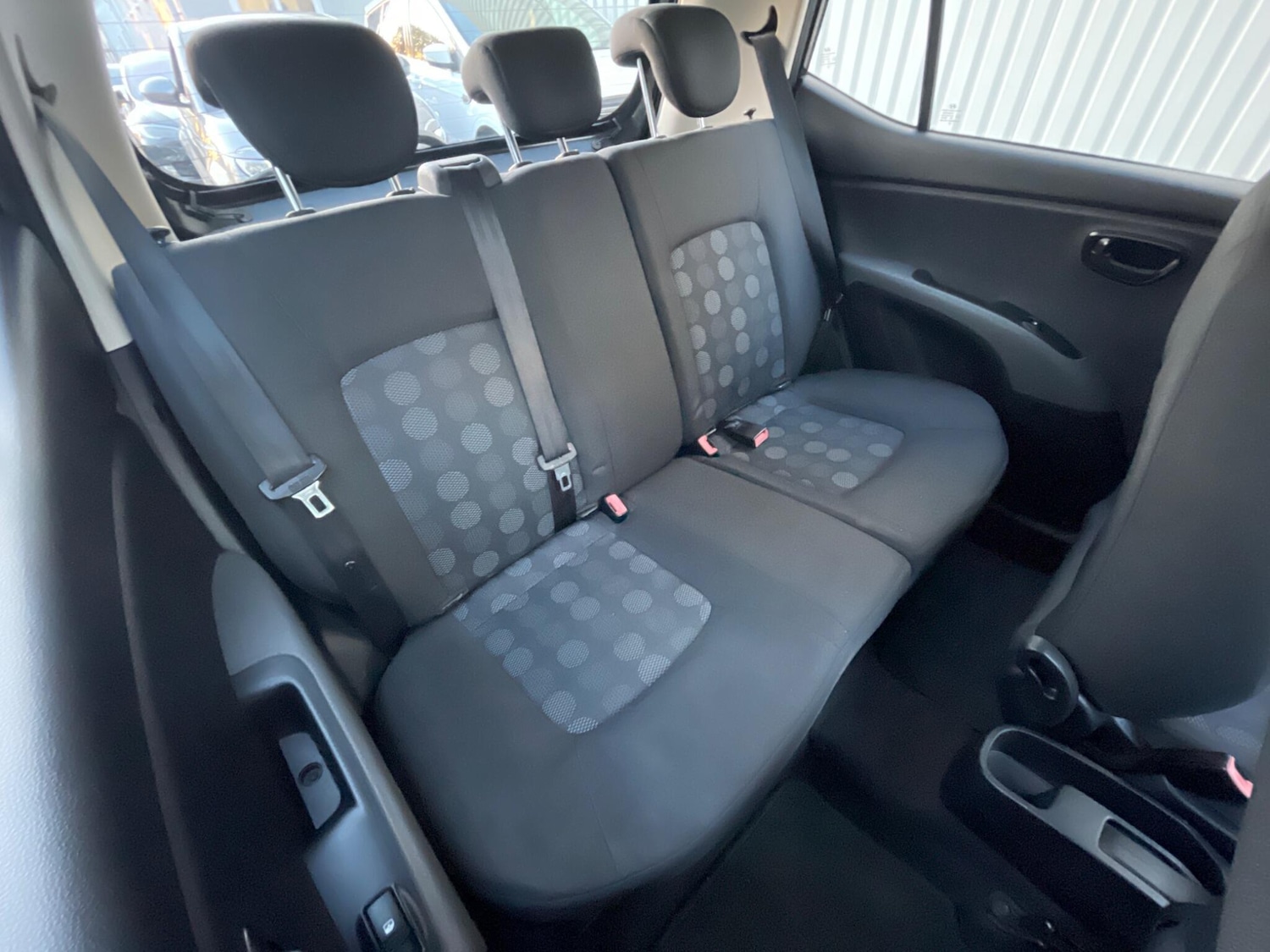 Used Hyundai i10 2010 for sale - 76671632: Photo 70