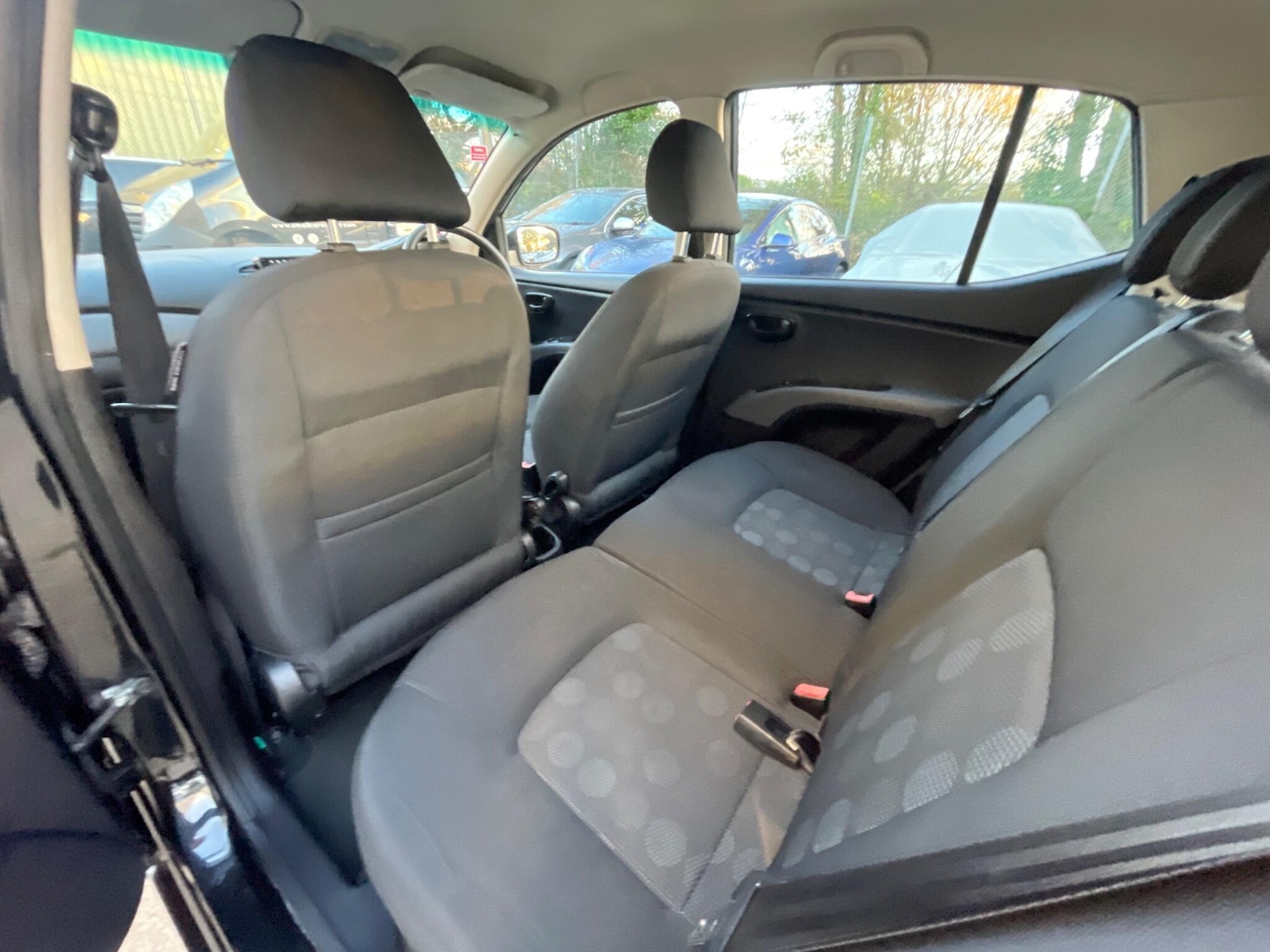 Used Hyundai i10 2010 for sale - 76671632: Photo 84