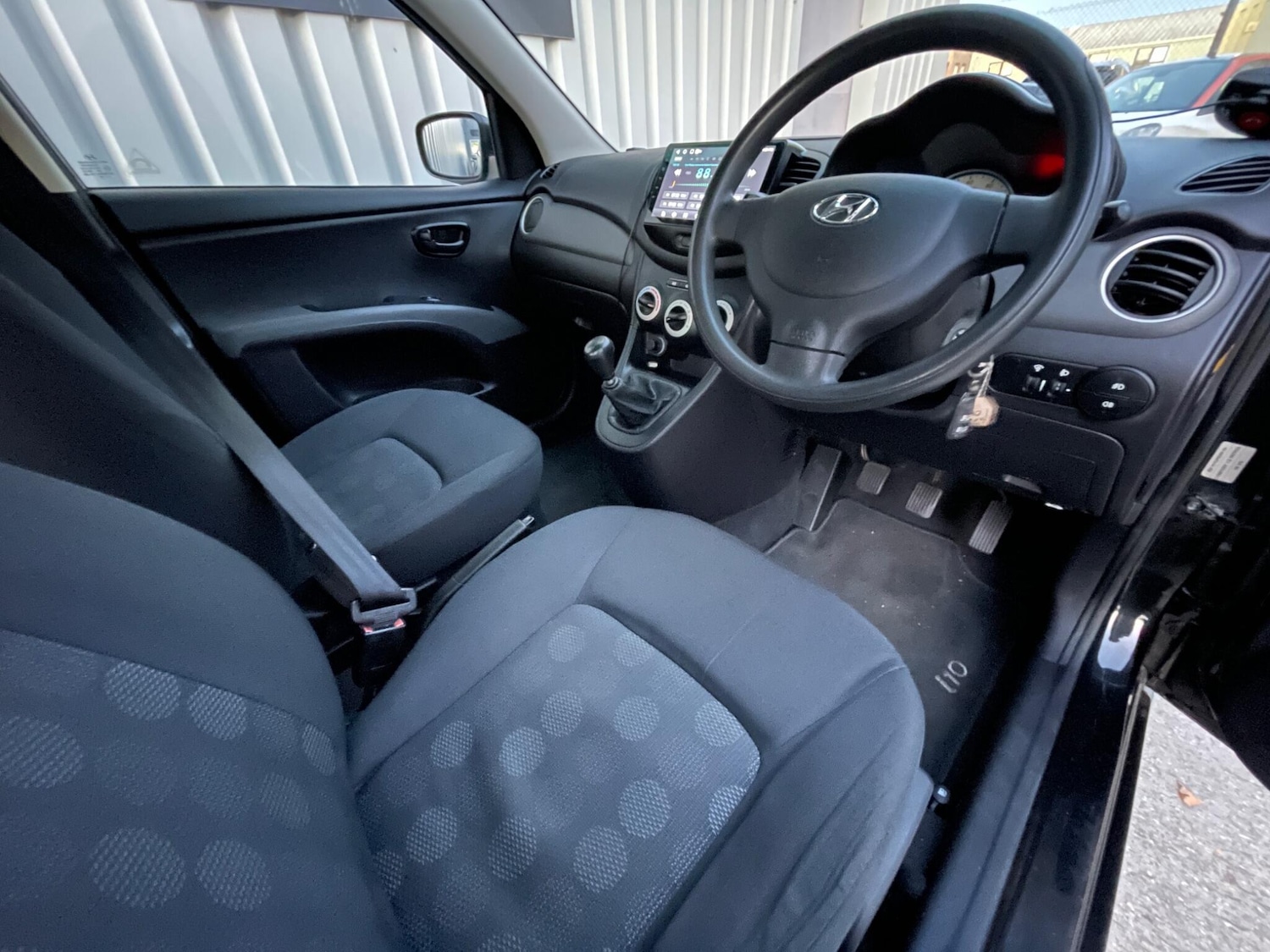 Used Hyundai i10 2010 for sale - 76645079: Photo 10