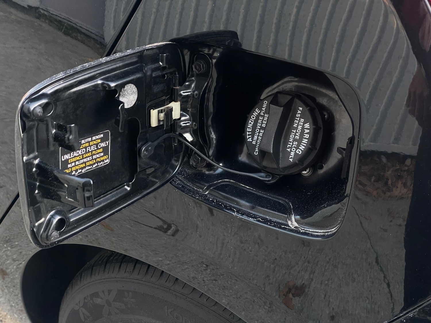 Used Hyundai i10 2010 for sale - 76645079: Photo 46