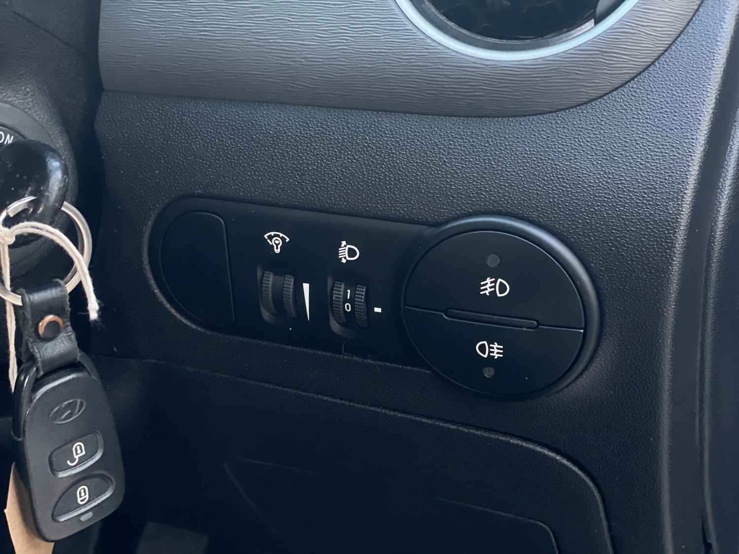 Used Hyundai i10 2010 for sale - 76645079: Photo 72