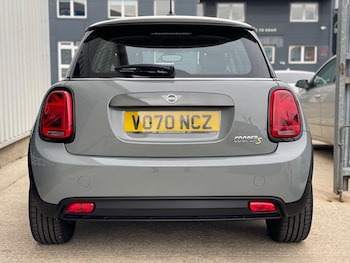 Used MINI Hatch 2020 for sale - 76647649: Photo
