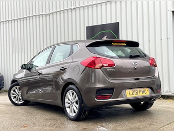 Used Kia Ceed 2018 for sale - 76645439: Photo