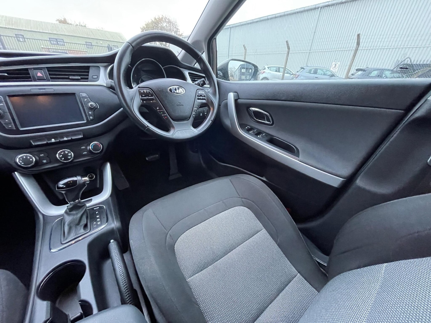 Used Kia Ceed 2018 for sale - 76645439: Photo 93