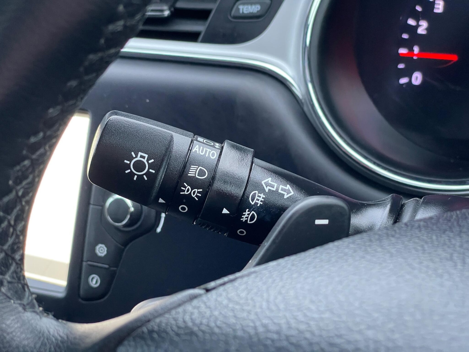 Used Kia Ceed 2018 for sale - 76645439: Photo 94