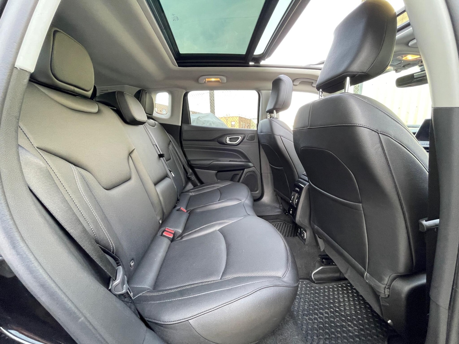 Used Jeep Compass 2023 for sale - 76715615: Photo 25