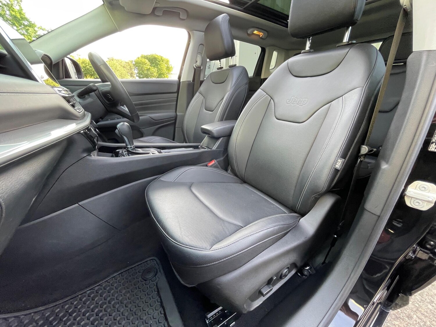 Used Jeep Compass 2023 for sale - 76715615: Photo 28