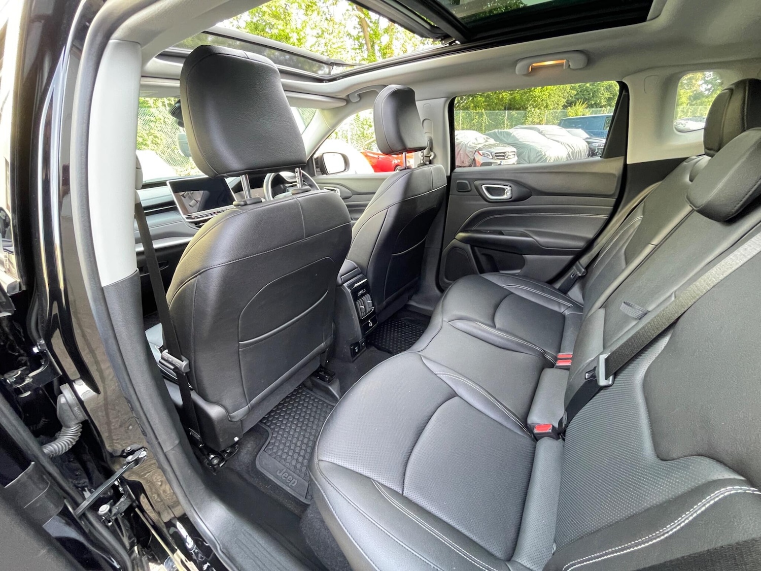 Used Jeep Compass 2023 for sale - 76715615: Photo 31