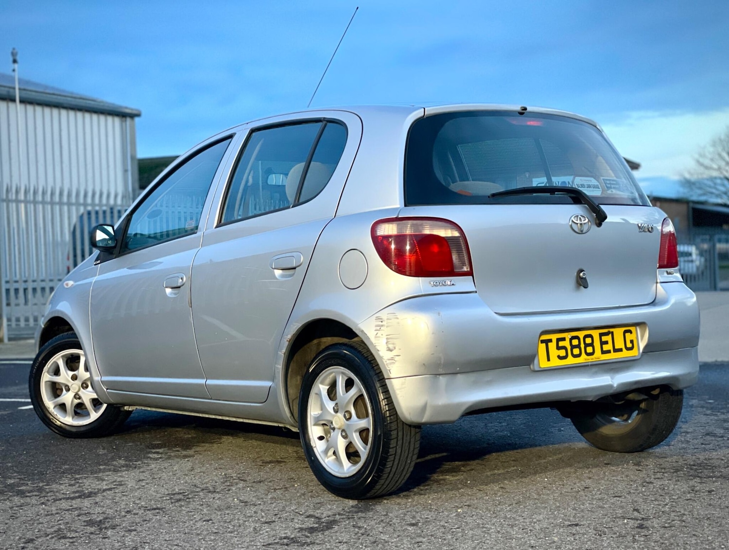 Used Toyota Yaris 1999 for sale - 77029924: Photo 2