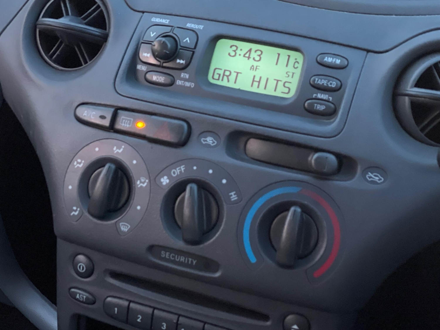 Used Toyota Yaris 1999 for sale - 77029924: Photo 27