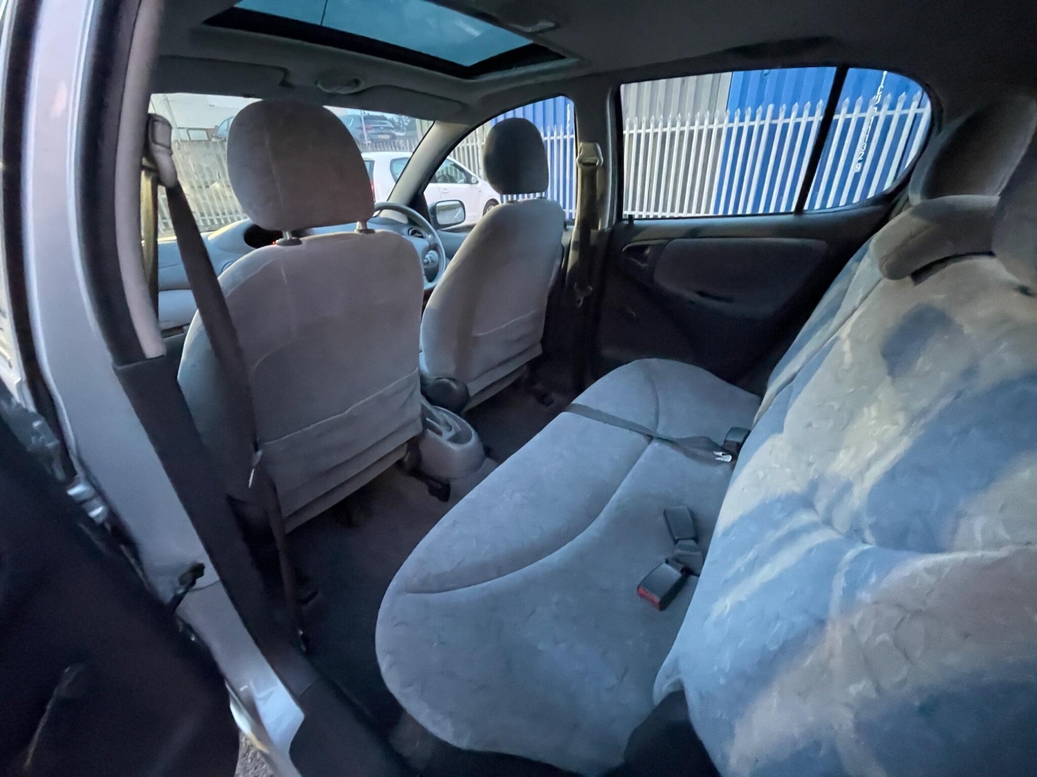 Used Toyota Yaris 1999 for sale - 77029924: Photo 45