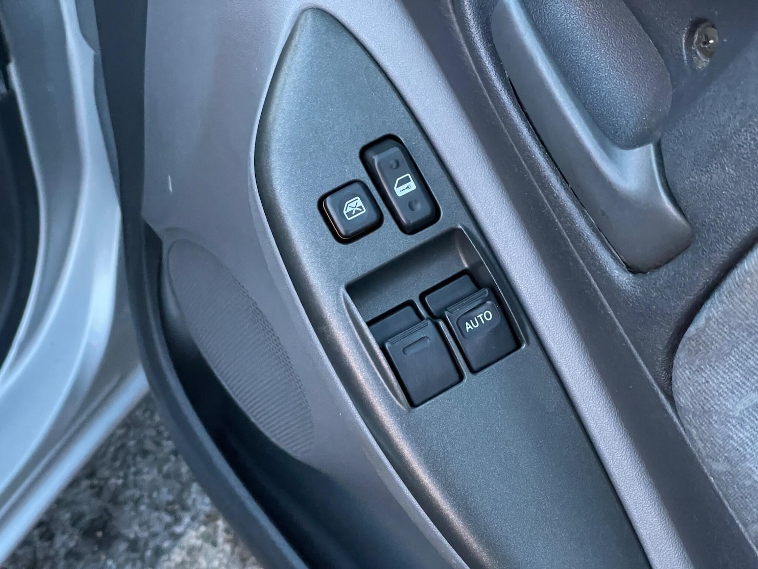 Used Toyota Yaris 1999 for sale - 77029924: Photo 67