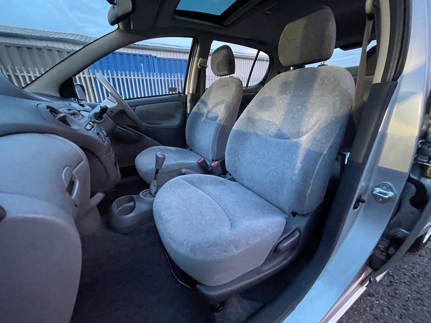 Used Toyota Yaris 1999 for sale - 77029924: Photo 7