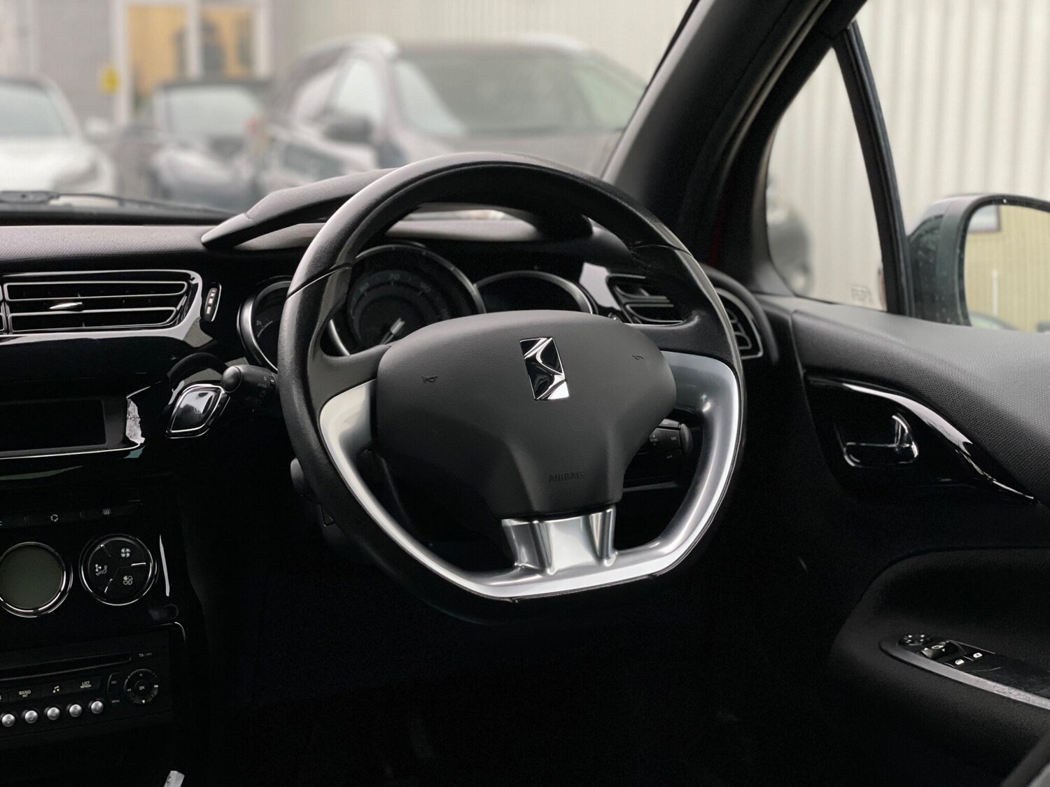 Used Citroen DS3 2012 for sale - 77479232: Photo 13