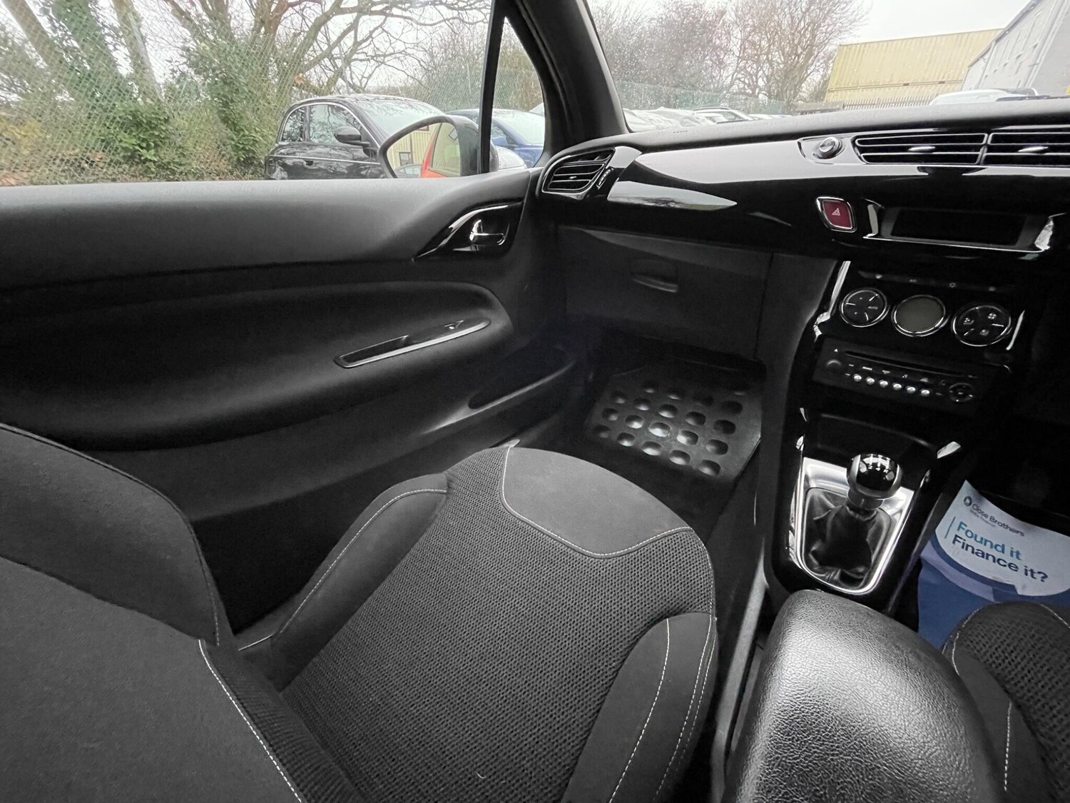 Used Citroen DS3 2012 for sale - 77479232: Photo 95