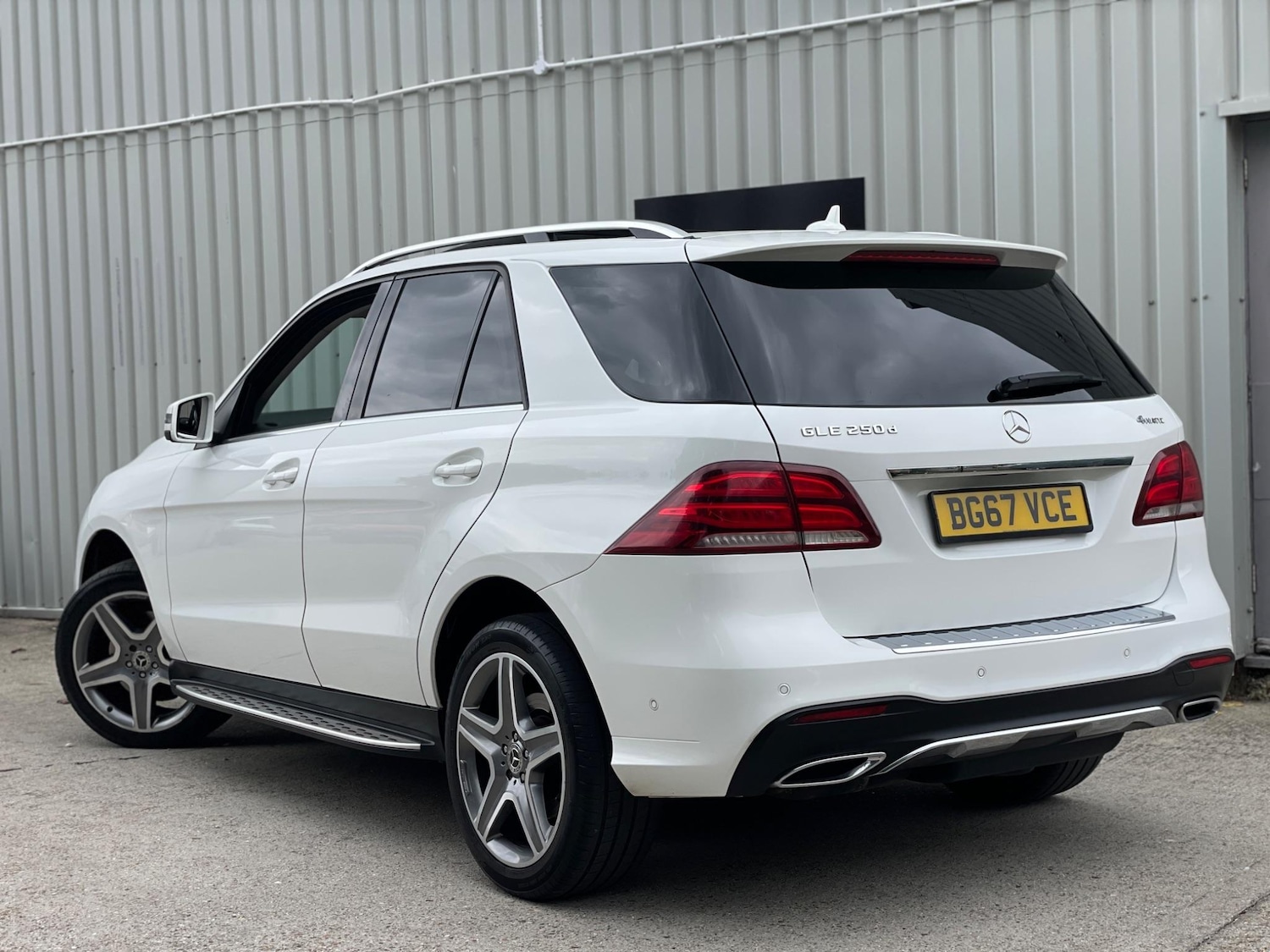 Used Mercedes-Benz GLE 2017 for sale - 77091005: Photo 3