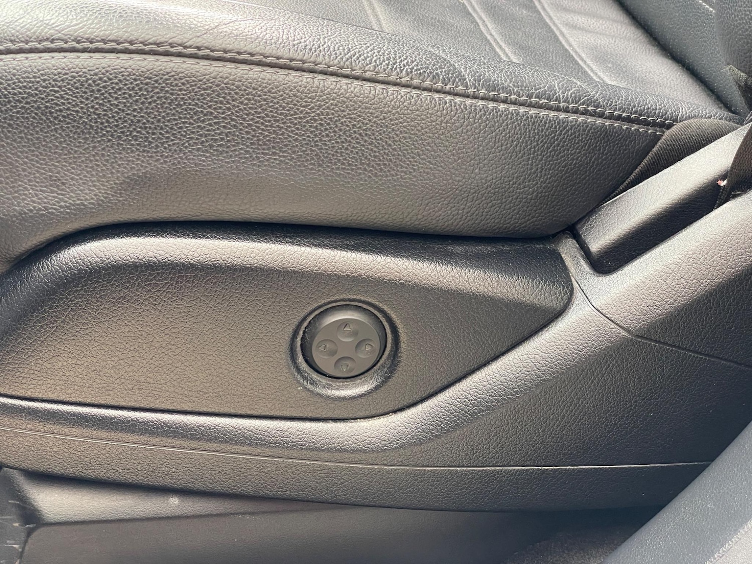 Used Mercedes-Benz GLE 2017 for sale - 77091005: Photo 39