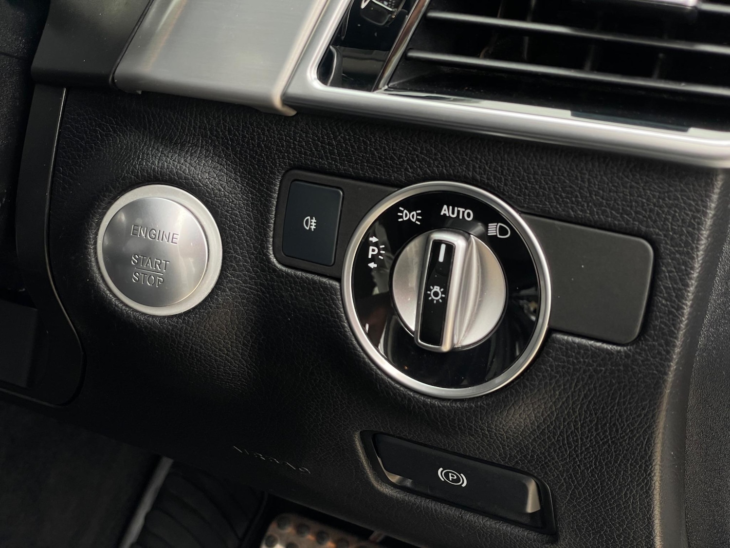 Used Mercedes-Benz GLE 2017 for sale - 77091005: Photo 57