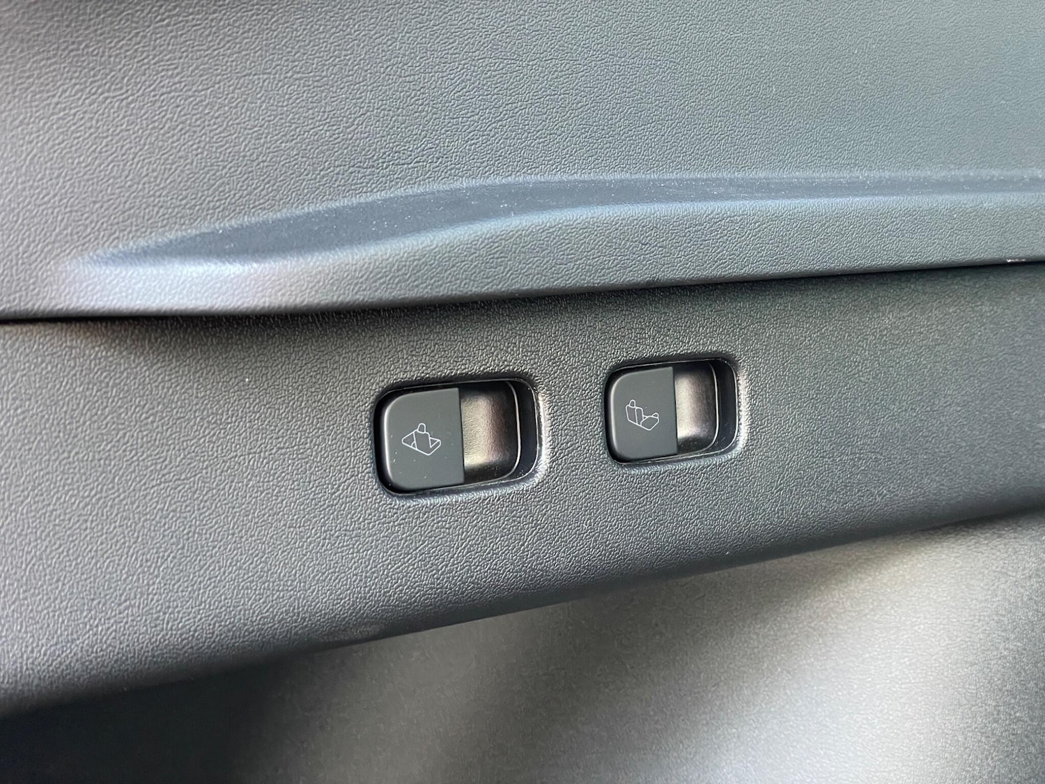 Used Tesla Model Y 2023 for sale - 77940520: Photo 66