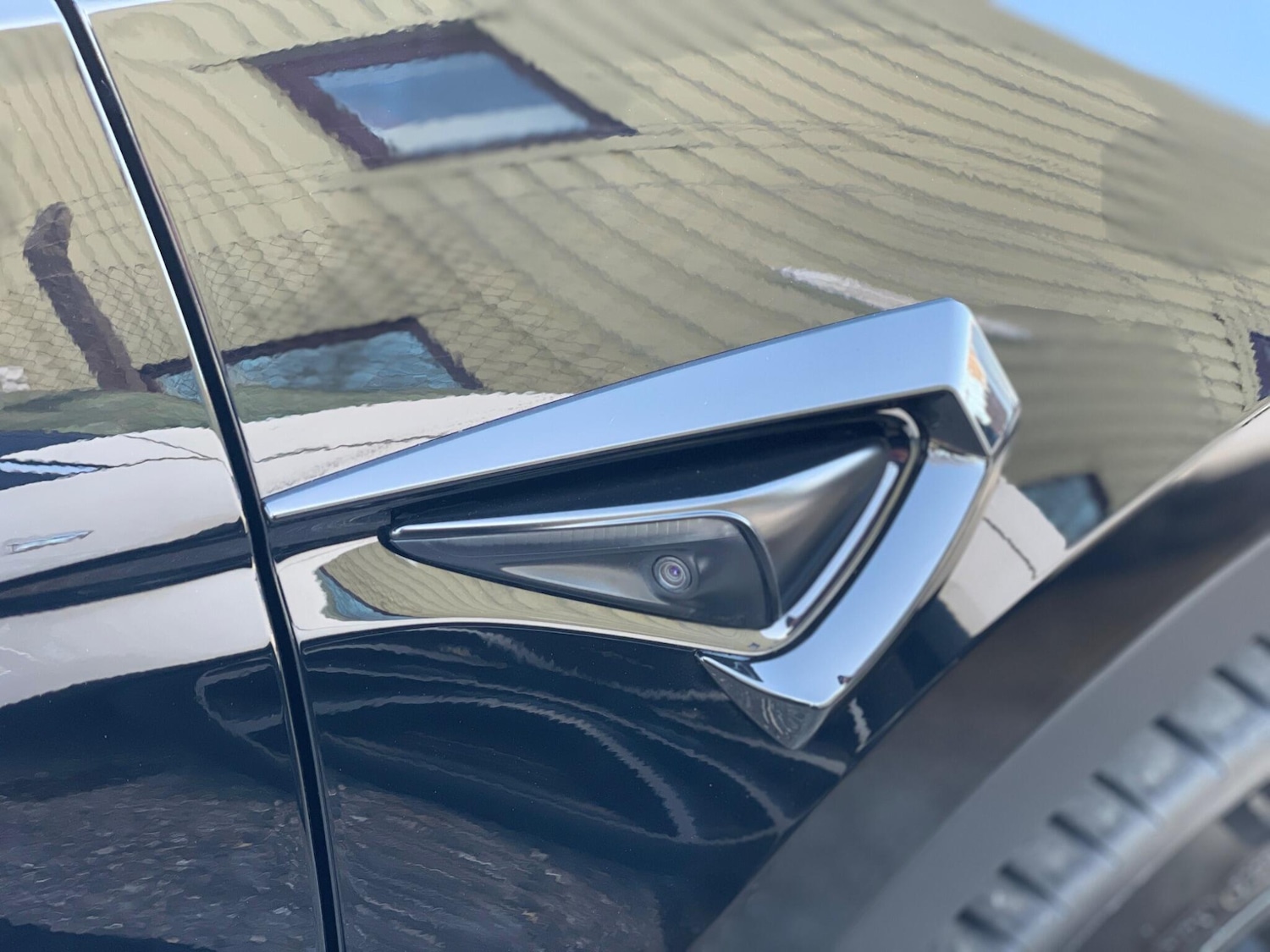 Used Tesla Model Y 2023 for sale - 77940520: Photo 98