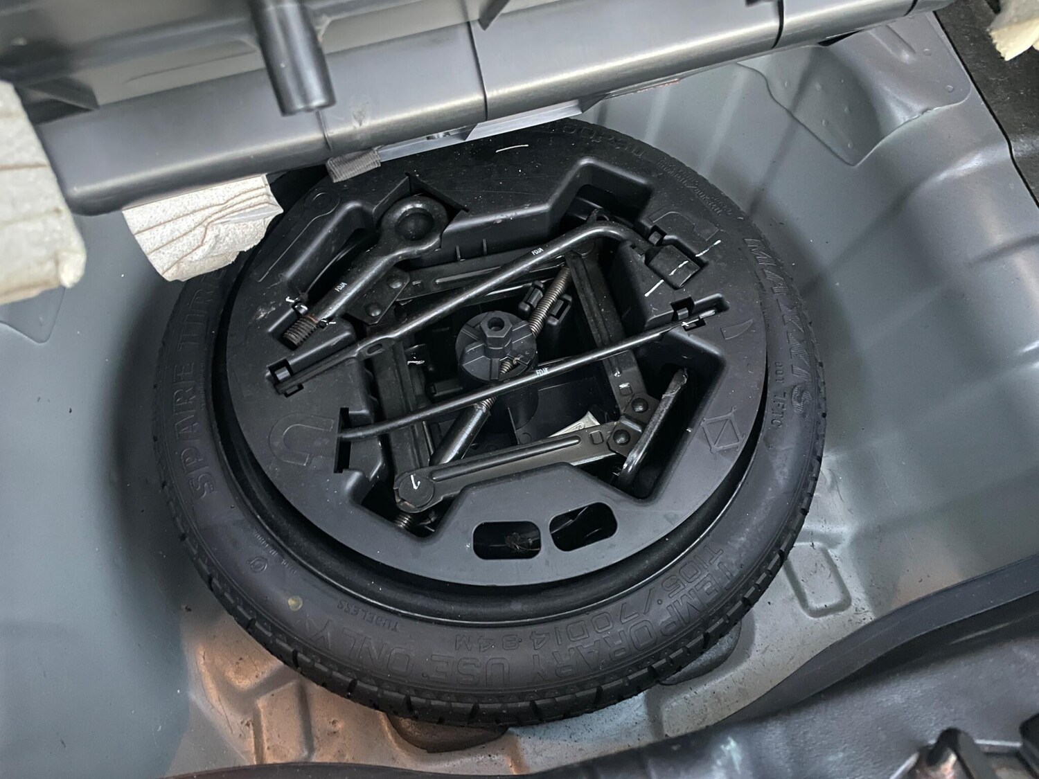 Used Hyundai i10 2010 for sale - 76644669: Photo 11