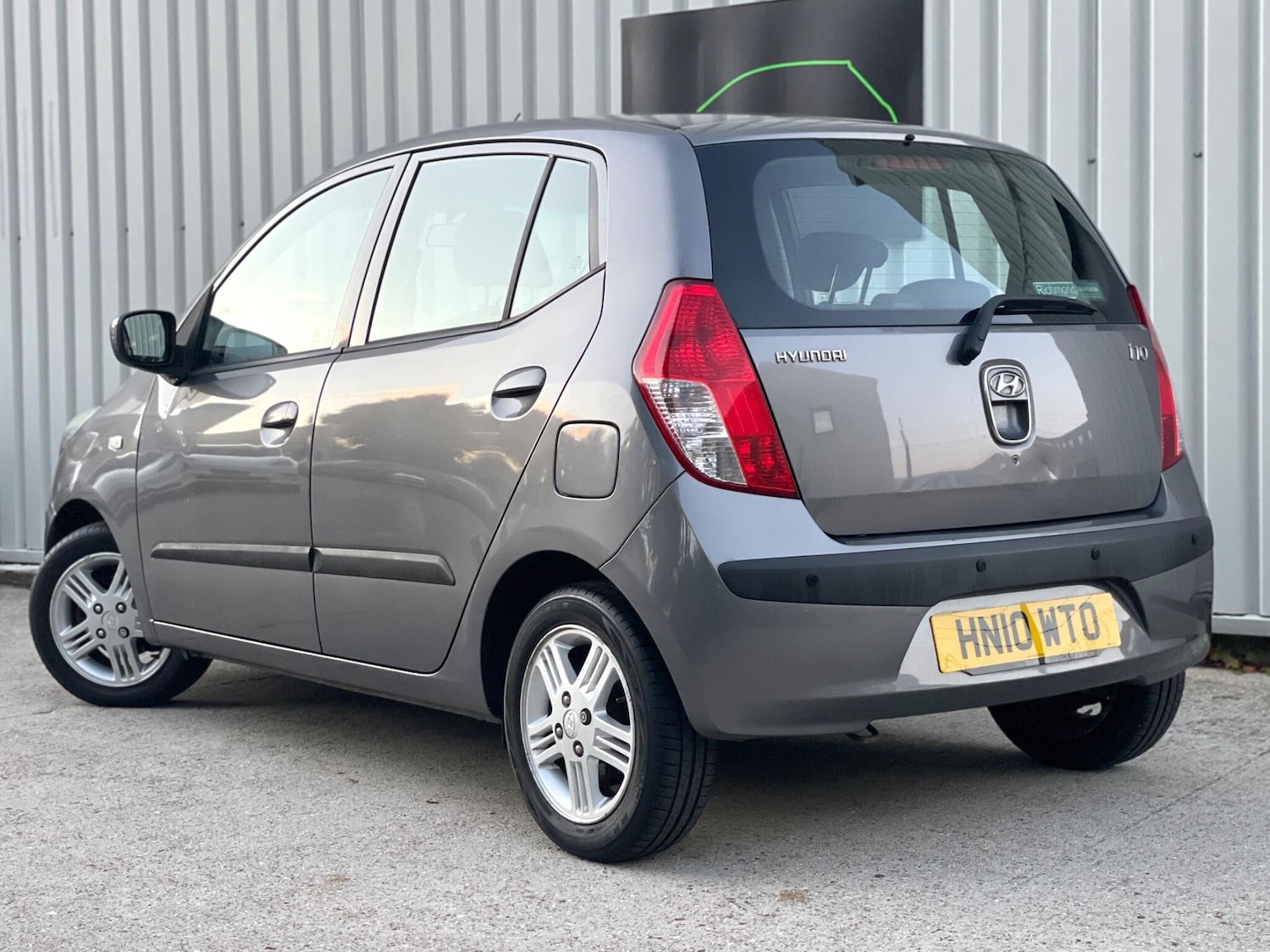 Used Hyundai i10 2010 for sale - 76644669: Photo 2