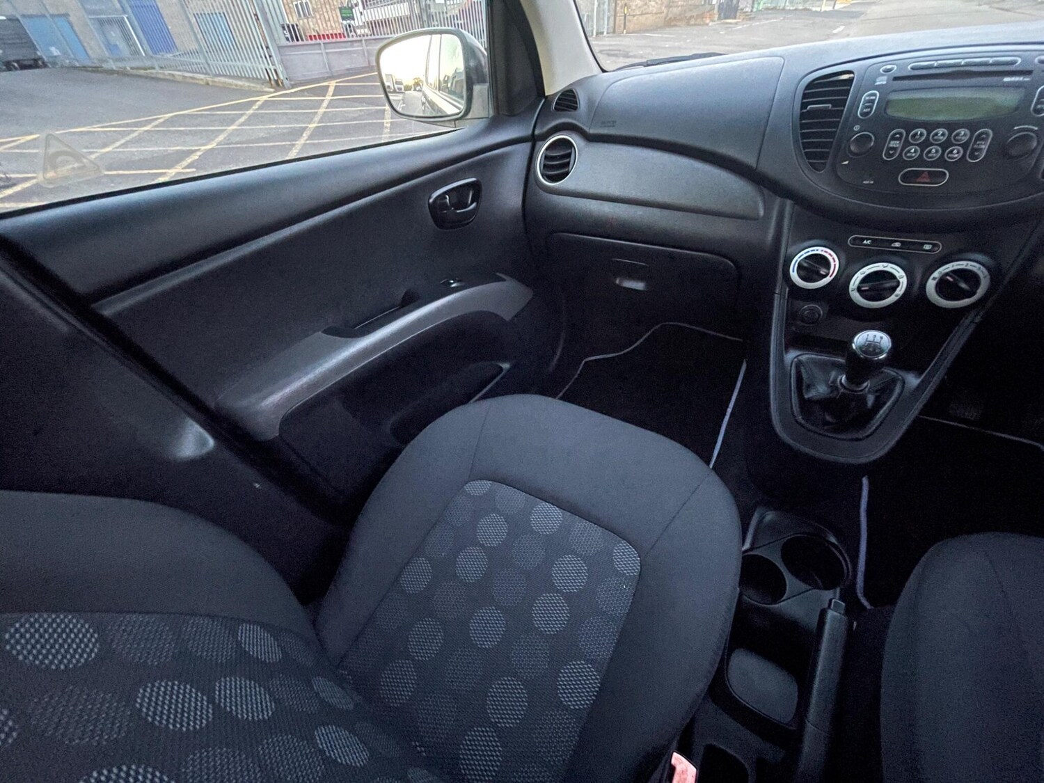 Used Hyundai i10 2010 for sale - 76644669: Photo 22